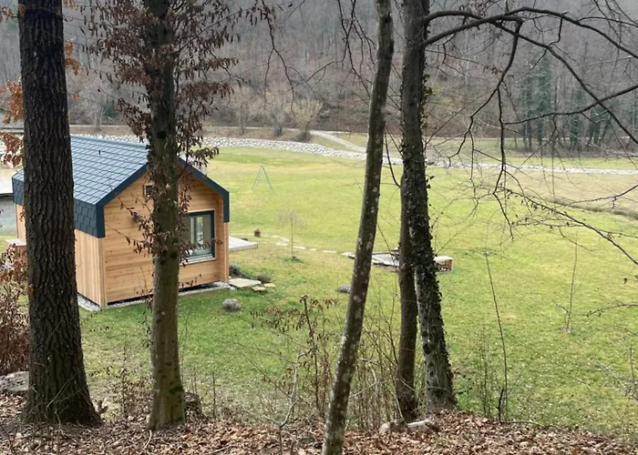 別荘 Posestvo Brida イリルスカ・ビストリツァ