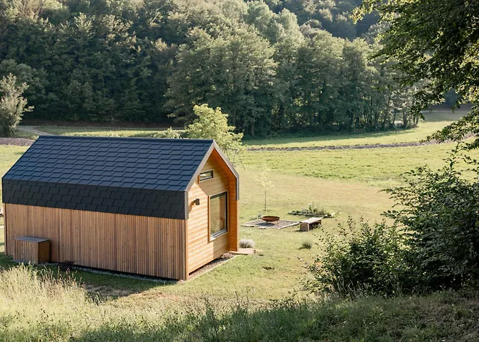 別荘 Posestvo Brida